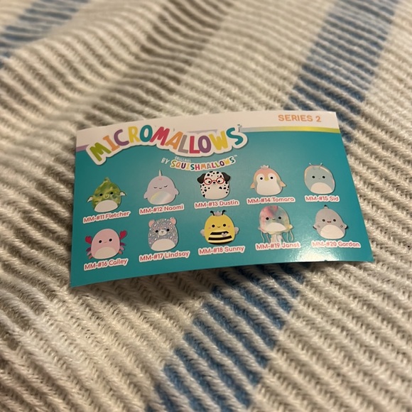 Squishmallows Tomara Micromallow Series 2 Rainbow Penguin - Picture 2 of 2